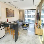 Twenty Four Inn 306