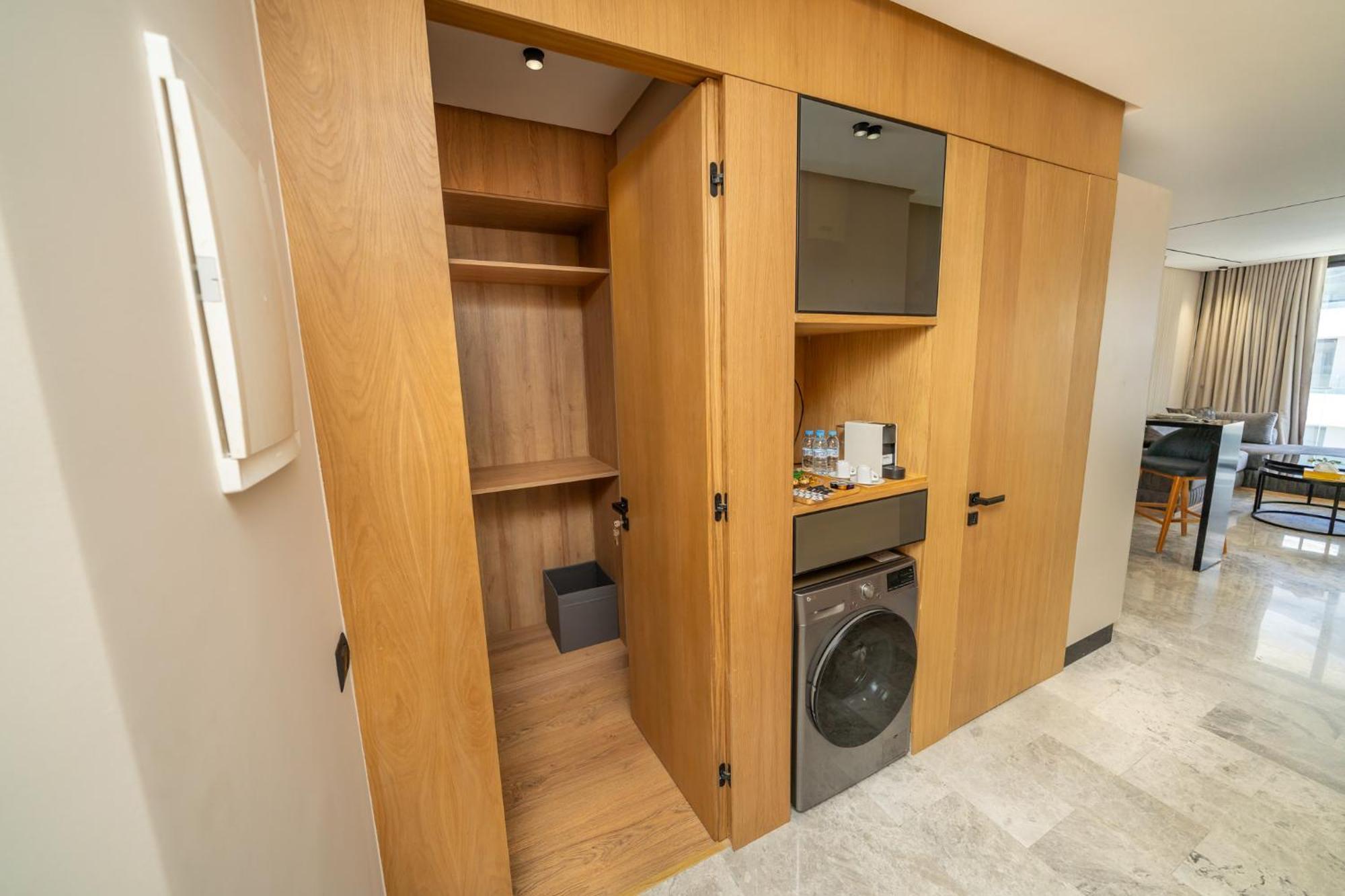 Twenty Four 306 Apartment